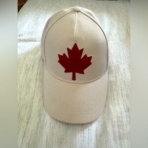 Like new Lululemon classic ball cap S/M